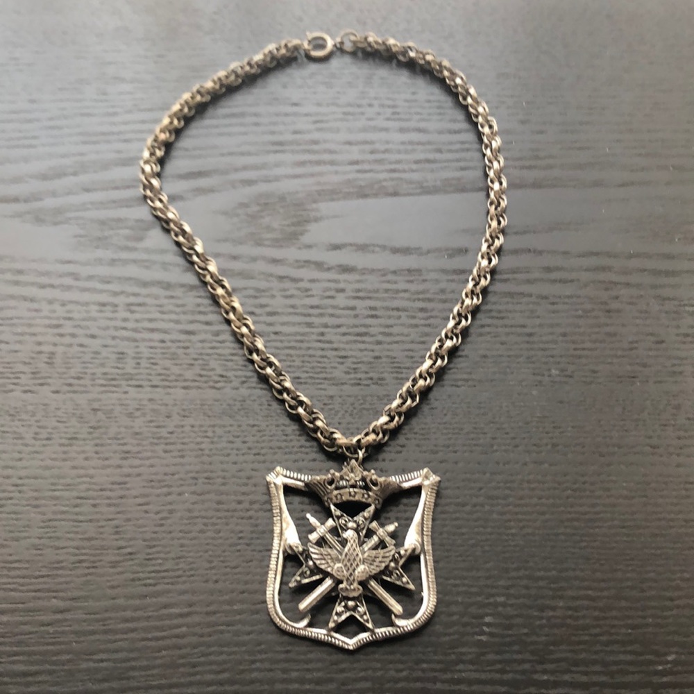 Coat of Arms Pendant And Silvertone Necklace - Picture 2 of 5